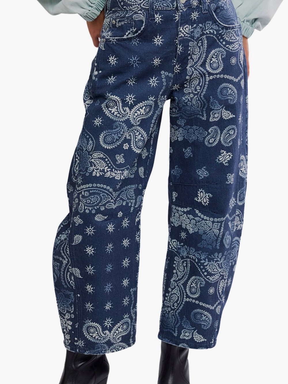 Free People Print Barrel Leg Jeans Navy Bandana Size - 25